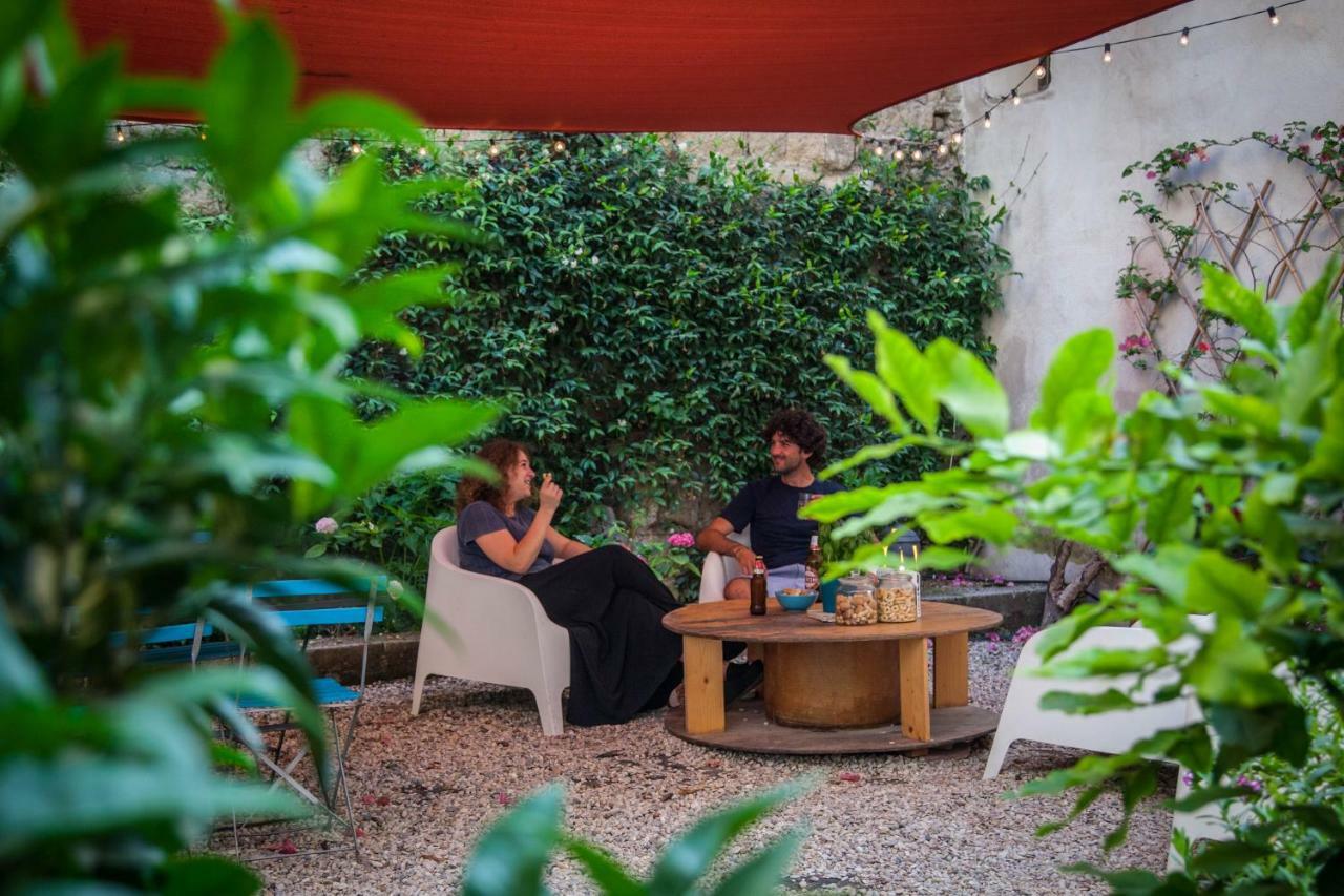 Borgo Vergini Garden B&B Napoli Dış mekan fotoğraf