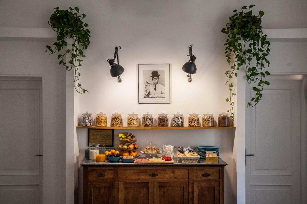 Borgo Vergini Garden B&B Napoli Dış mekan fotoğraf